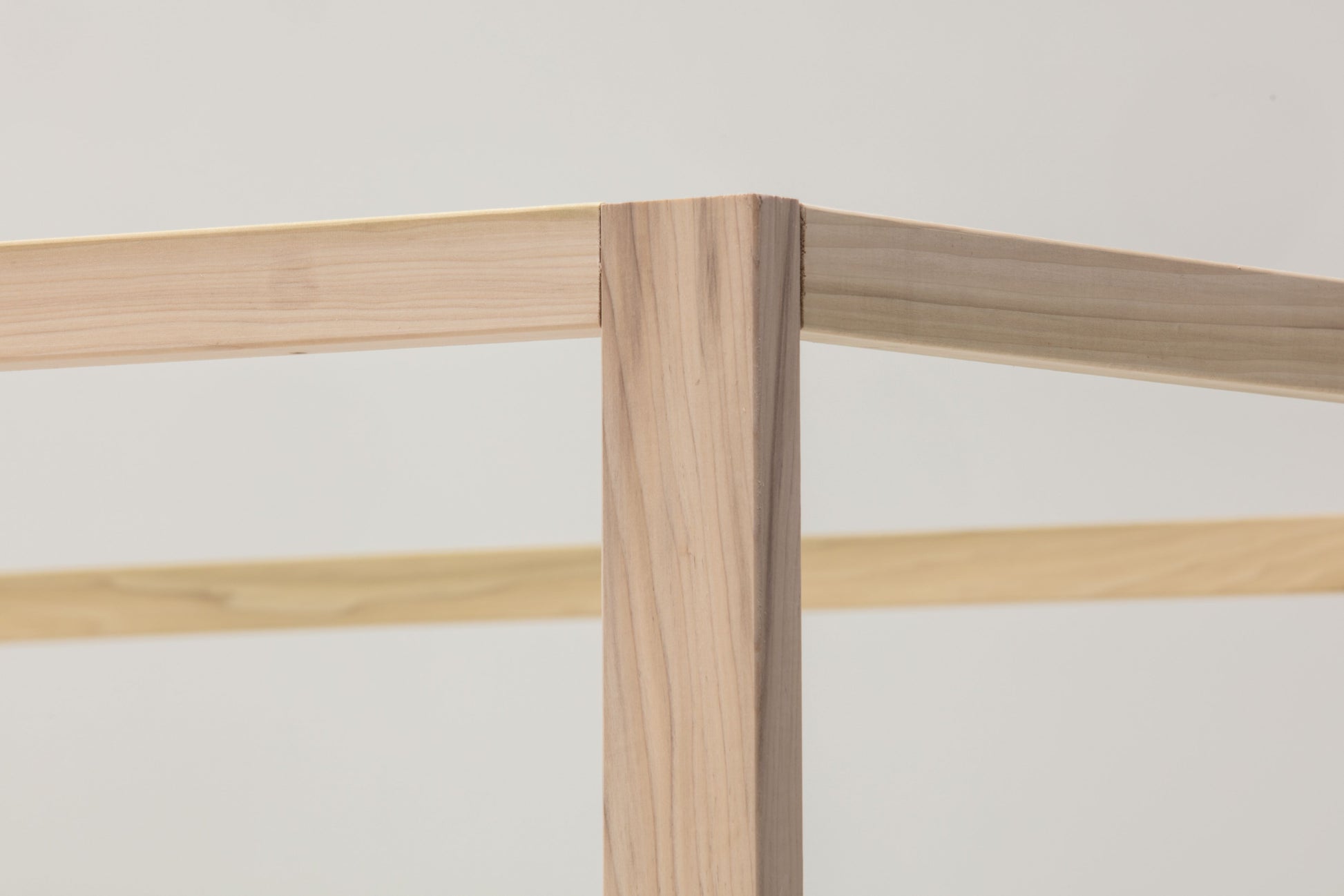King-canopy-bed-canopy-top
