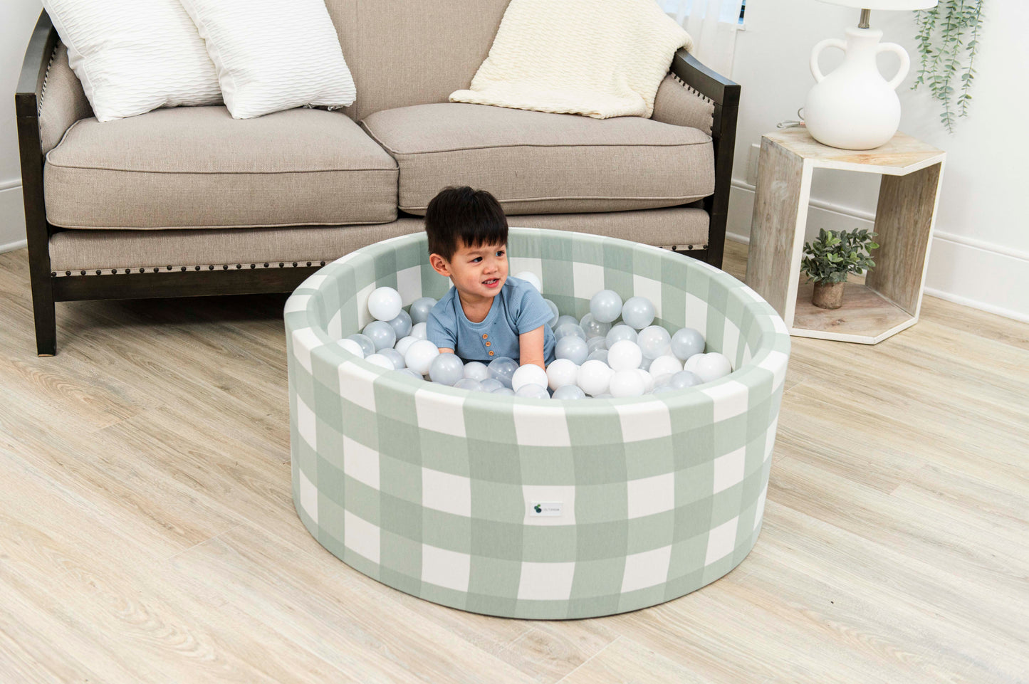 Ball Pit + 200 Pit Balls