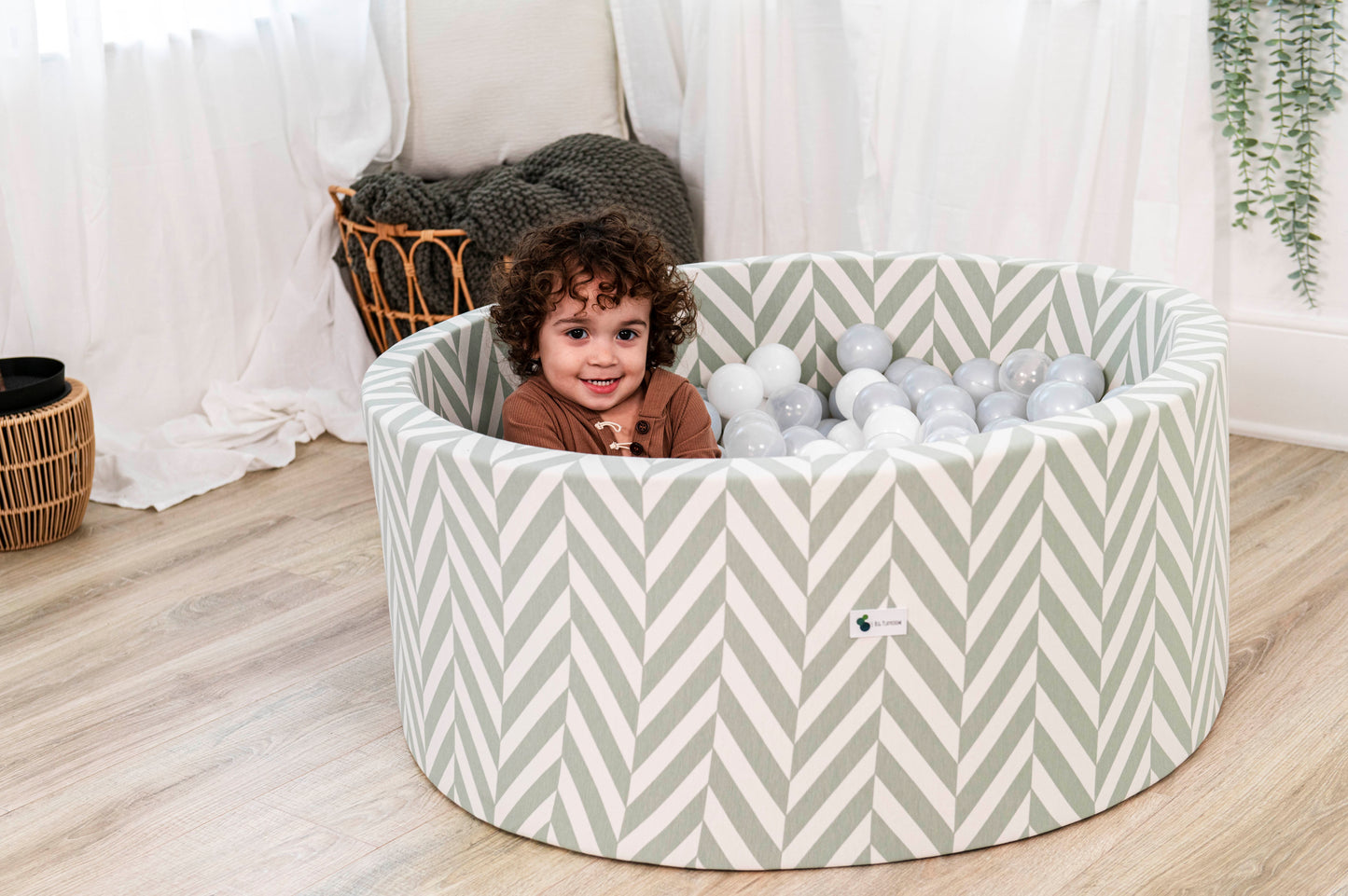 Ball Pit + 200 Pit Balls