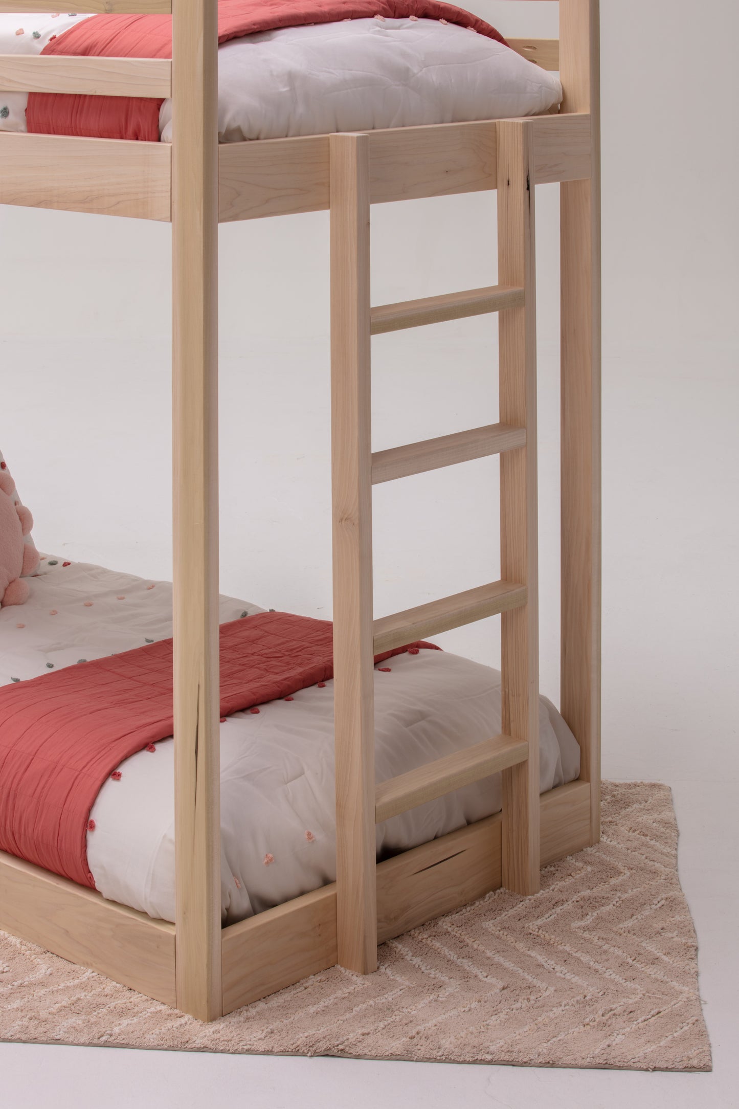 bunk-bed-detail-ladder-solid-wood
