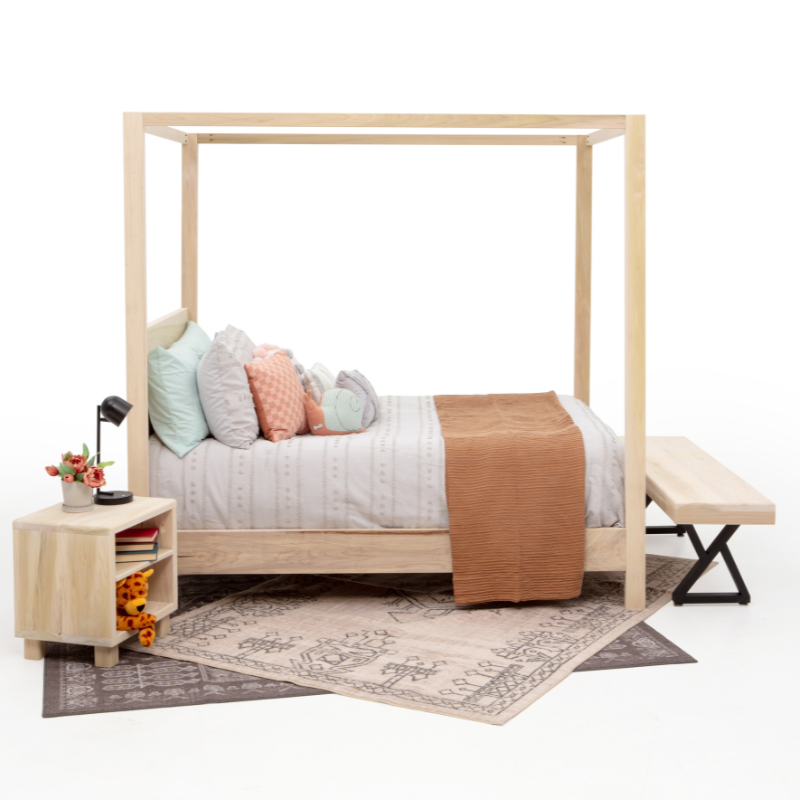 canopy-bed-for-kids-side
