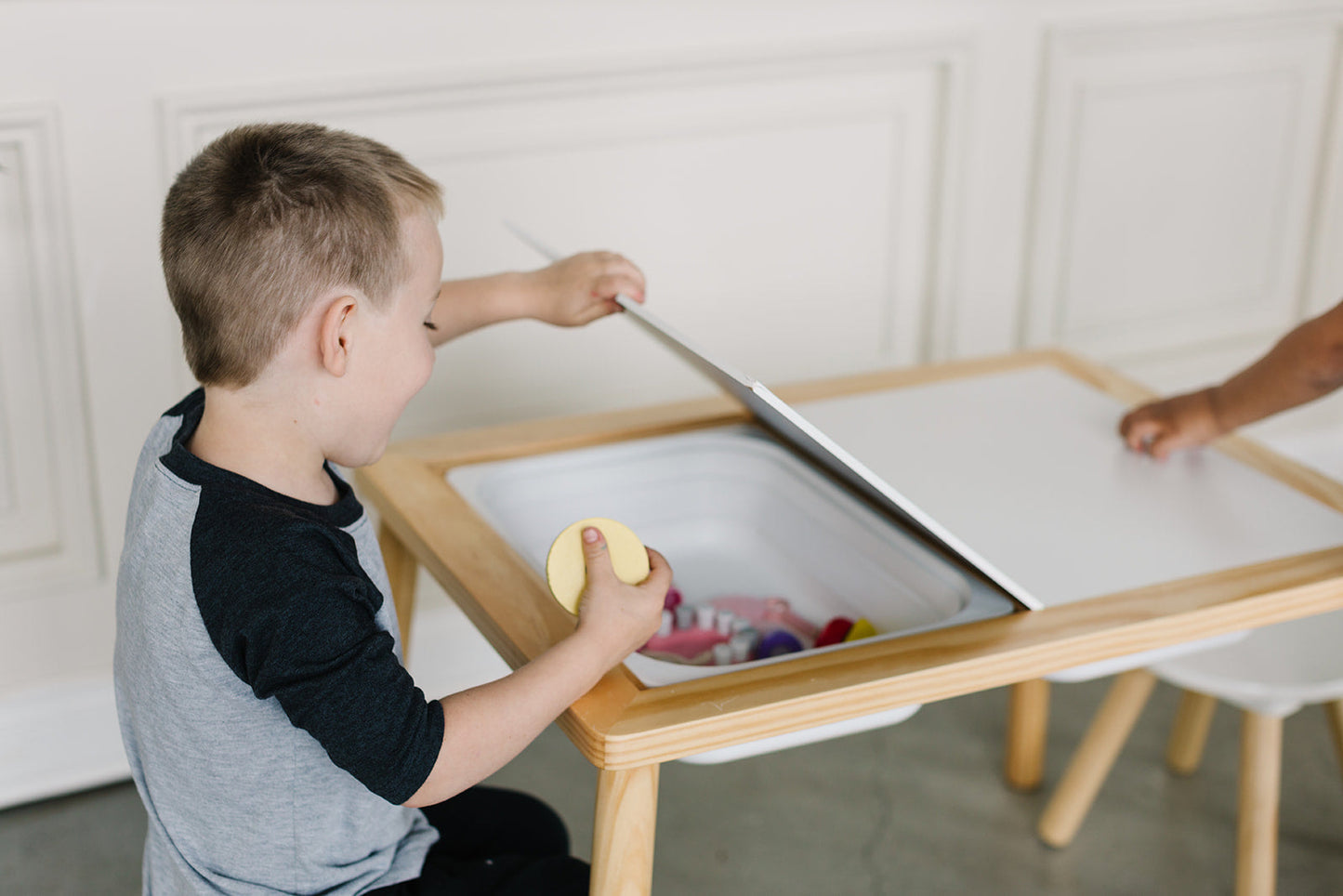 Sensory Table and Chair Set w/ Bins (1 large+ 2 small bins)