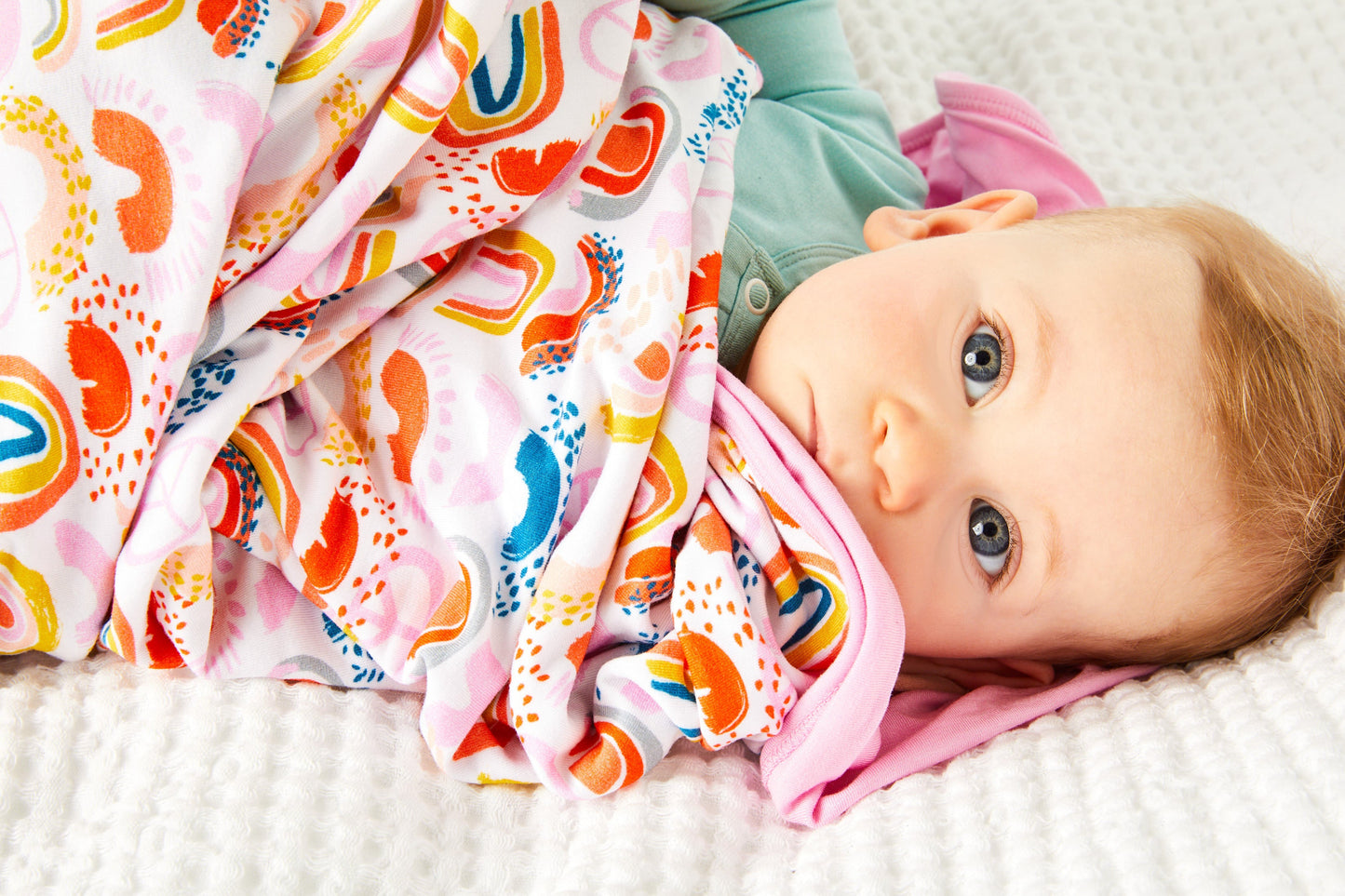 Stretchy Oversized Blanket - Rainbows Pink